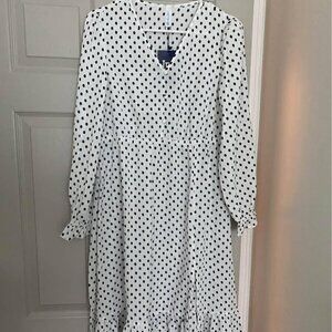 NWT women’s white dress with black dots size Small